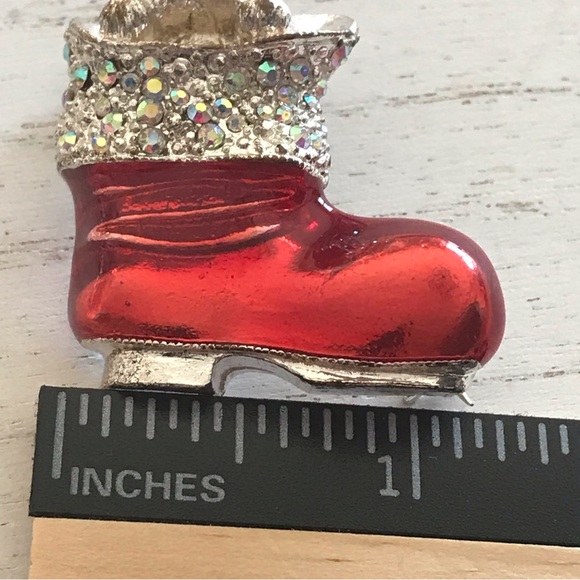 Vintage Cat In Stocking Christmas Holiday Brooch With Clear Rhinestones - Picture 9 of 12